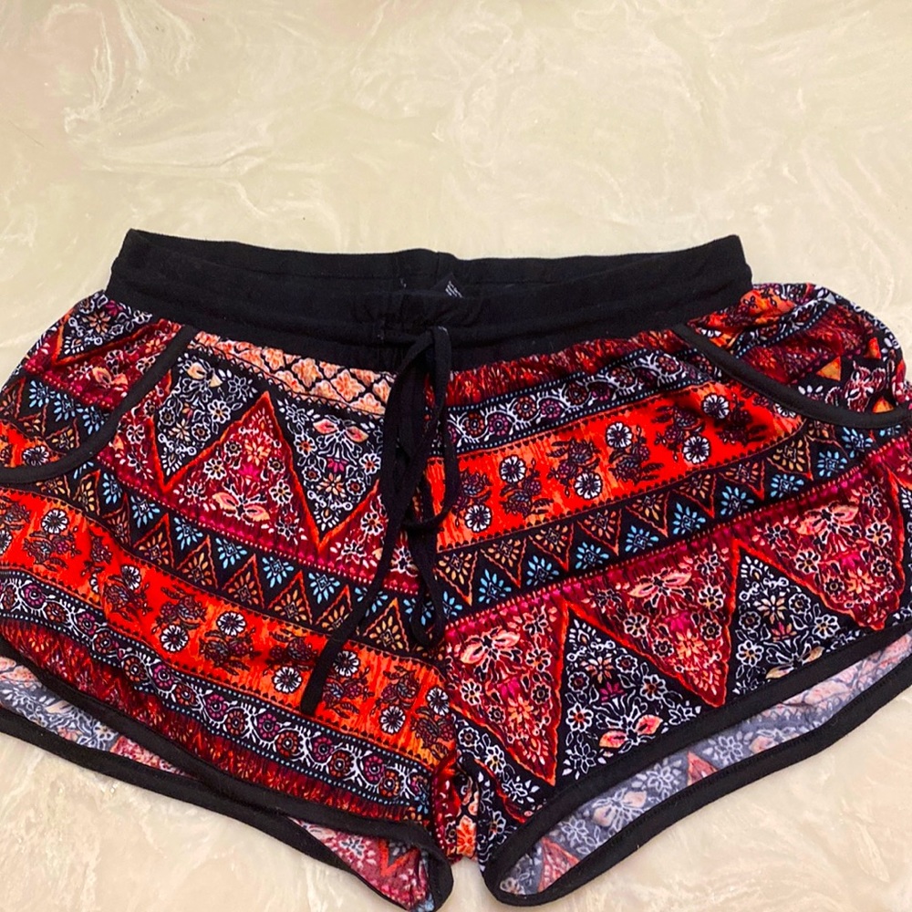 Eye Candy Shorts size small